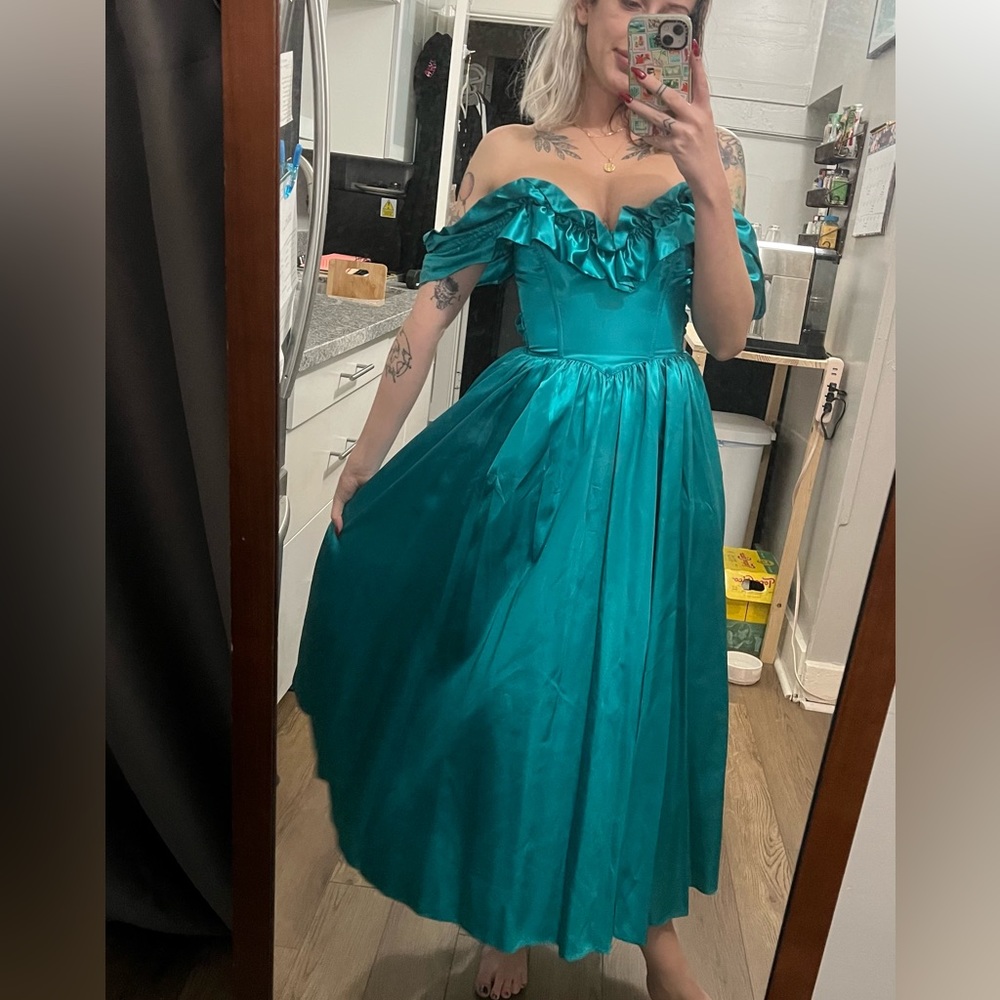 Vintage teal 80’s midi prom dress